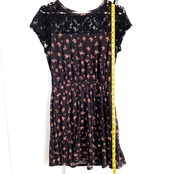 forever 21 pull on dress black lace back/neckline - Picture 8 of 9